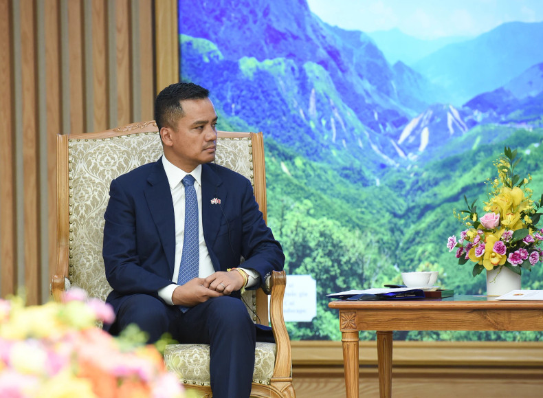 柬埔寨副首相兼内政部大臣韶索卡在会上发表讲话。