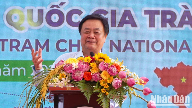 越南国会副主席黎明欢在仪式上发表讲话。 越南国会副主席黎明欢在仪式上发表讲话。