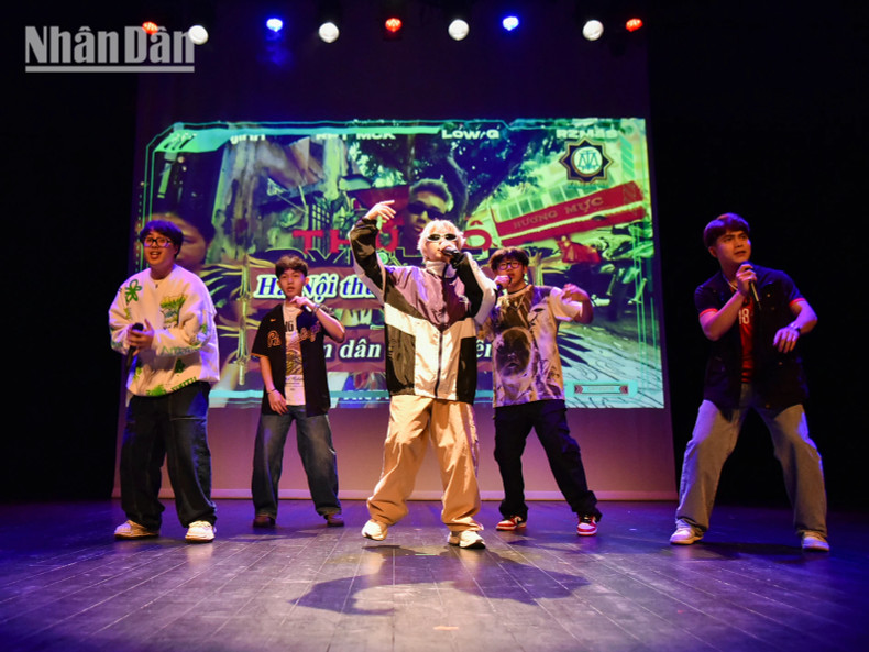 艺术晚会的特色表演。