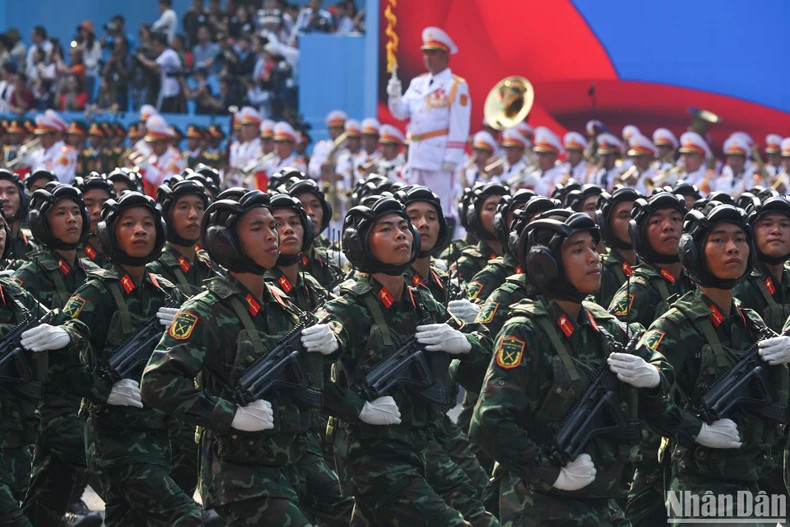 装甲兵军官方队。