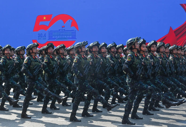 女子突击方队。