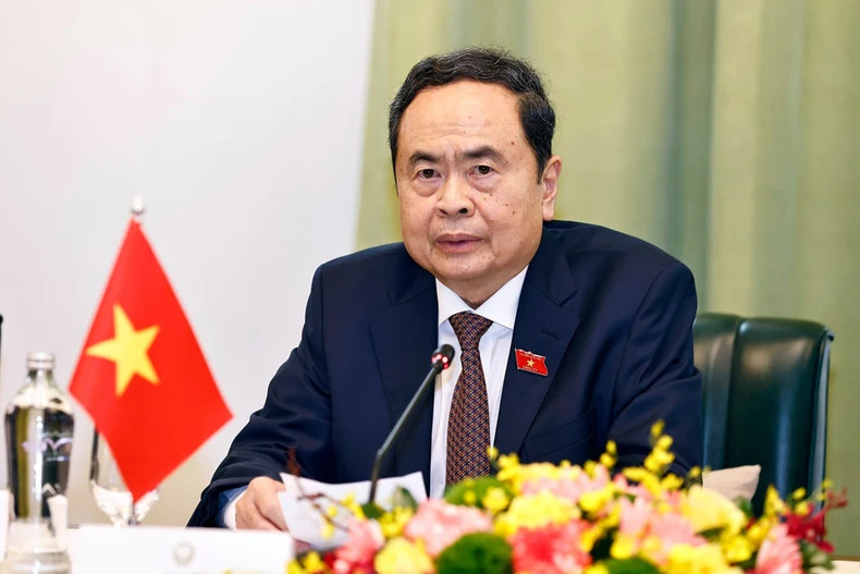 国会主席陈青敏在会见中致辞。(图片来源:越通社) 国会主席陈青敏在会见中致辞。(图片来源:越通社)