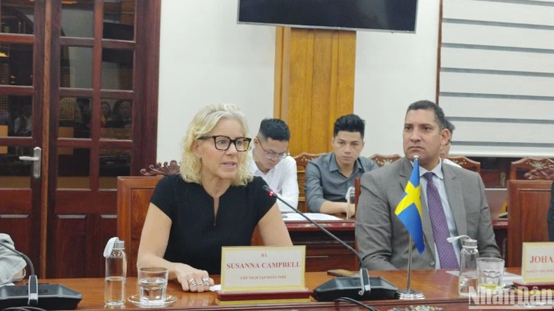 瑞典SYRE集团董事长苏珊娜·坎贝尔（Susanna Campbell）在仪式上致辞。