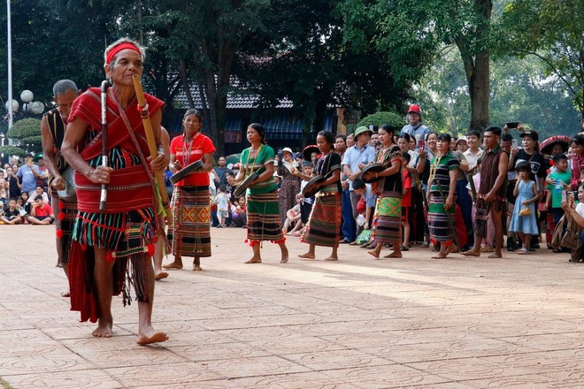 蒲登县重视民族同胞优秀传统价值的保护与弘扬工作。（图片来源：越通社）