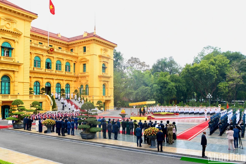欢迎仪式场境（水源 摄）