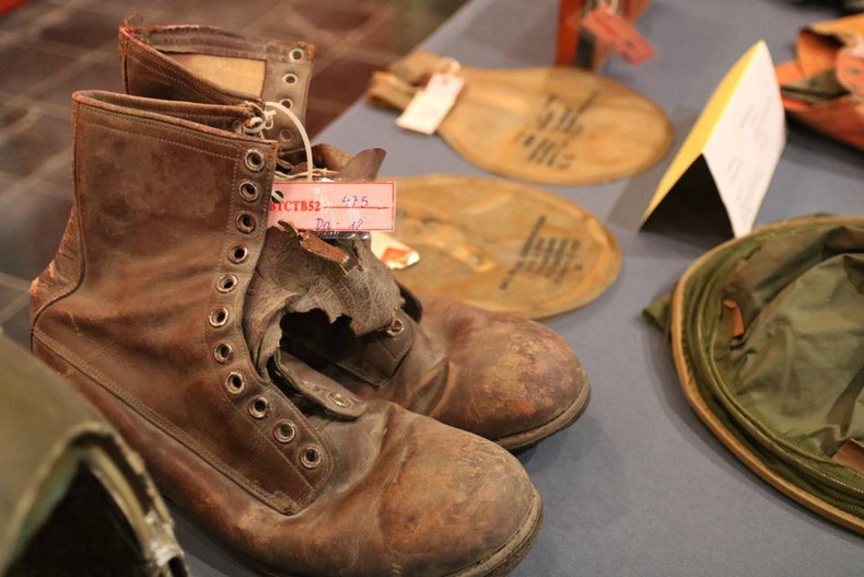 “河内—空中奠边府大捷”展览会上展示的实物。 “河内—空中奠边府大捷”展览会上展示的实物。