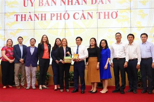 美国国际开发署优先与芹苴市开展减少医疗废物的合作 ảnh 1 美国国际开发署优先与芹苴市开展减少医疗废物的合作 ảnh 1