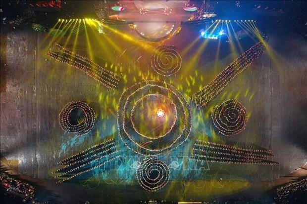 “傣族群舞”人类非物质文化遗产代表作证书颁证仪式的文艺表演。