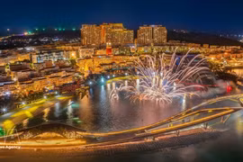 富国岛南部的一角夜景。（图片来源：越通社）