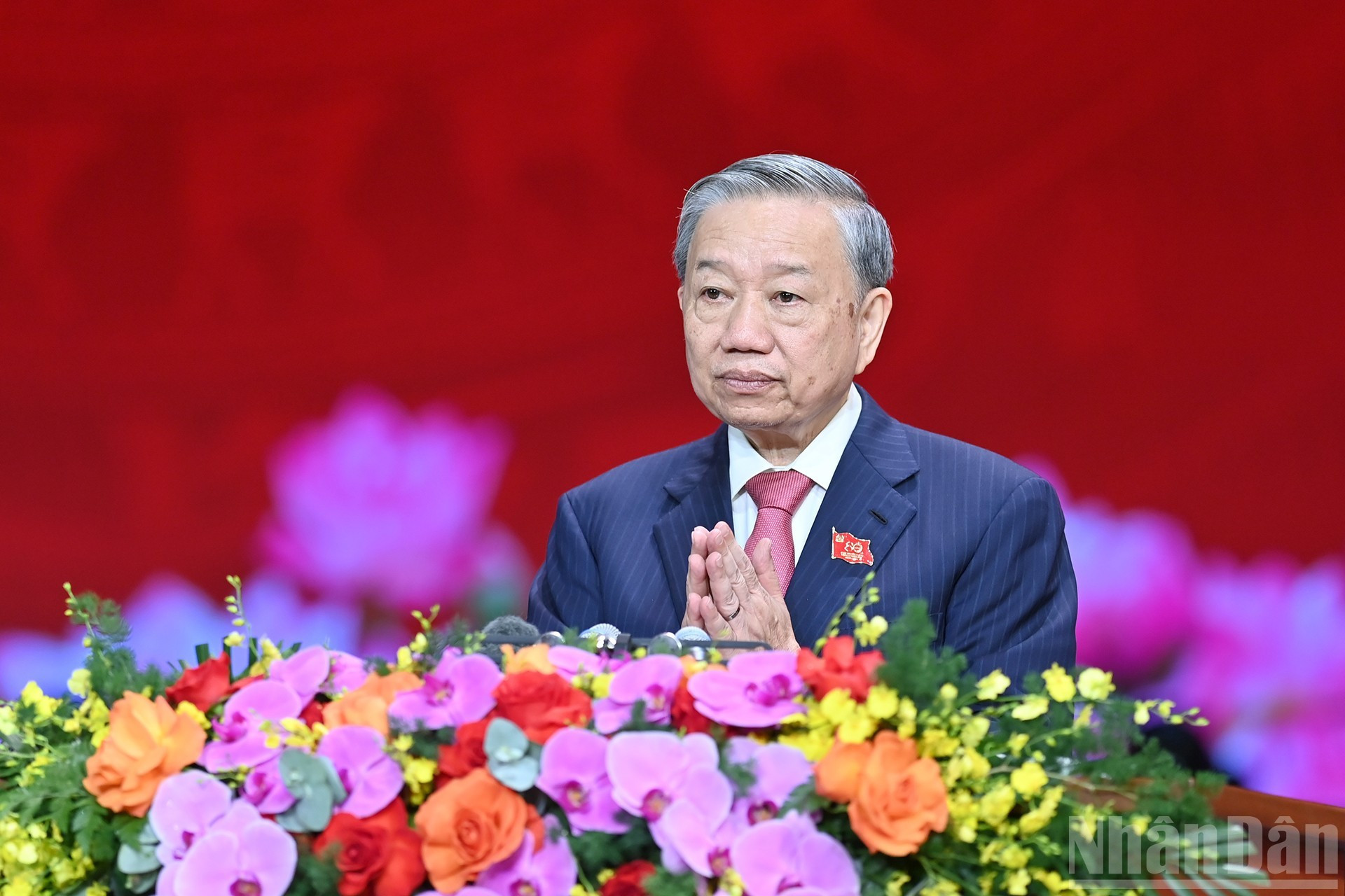 苏林总书记发表讲话。 苏林总书记发表讲话。