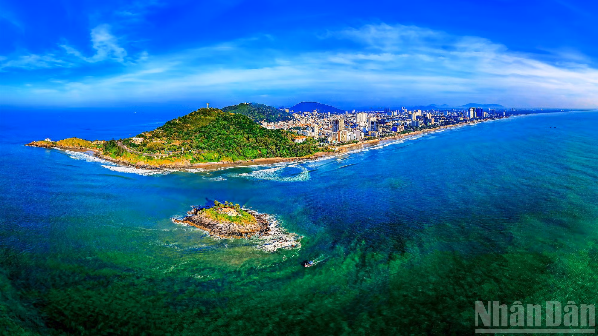 头顿——胡志明市海滨旅游中心的面貌。