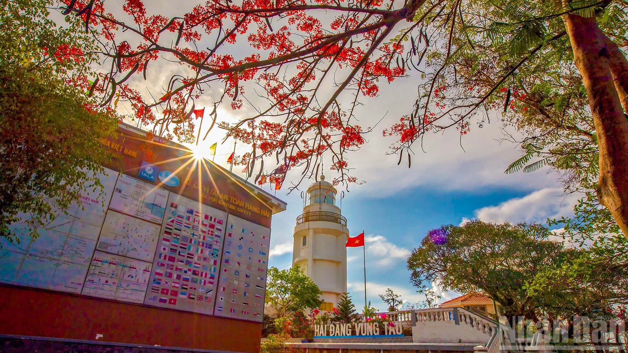 随着基础设施、文化和旅游业的同步发展，头顿正稳步朝着成为胡志明市领先的沿海城市的目标迈进，同时也在国际旅游版图上确立了自己的地位。