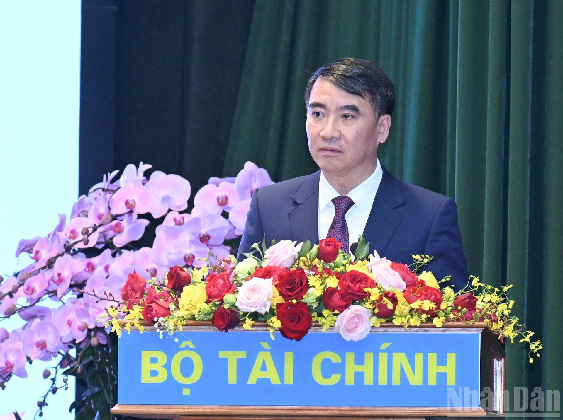 河内市领导代表发表讲话。