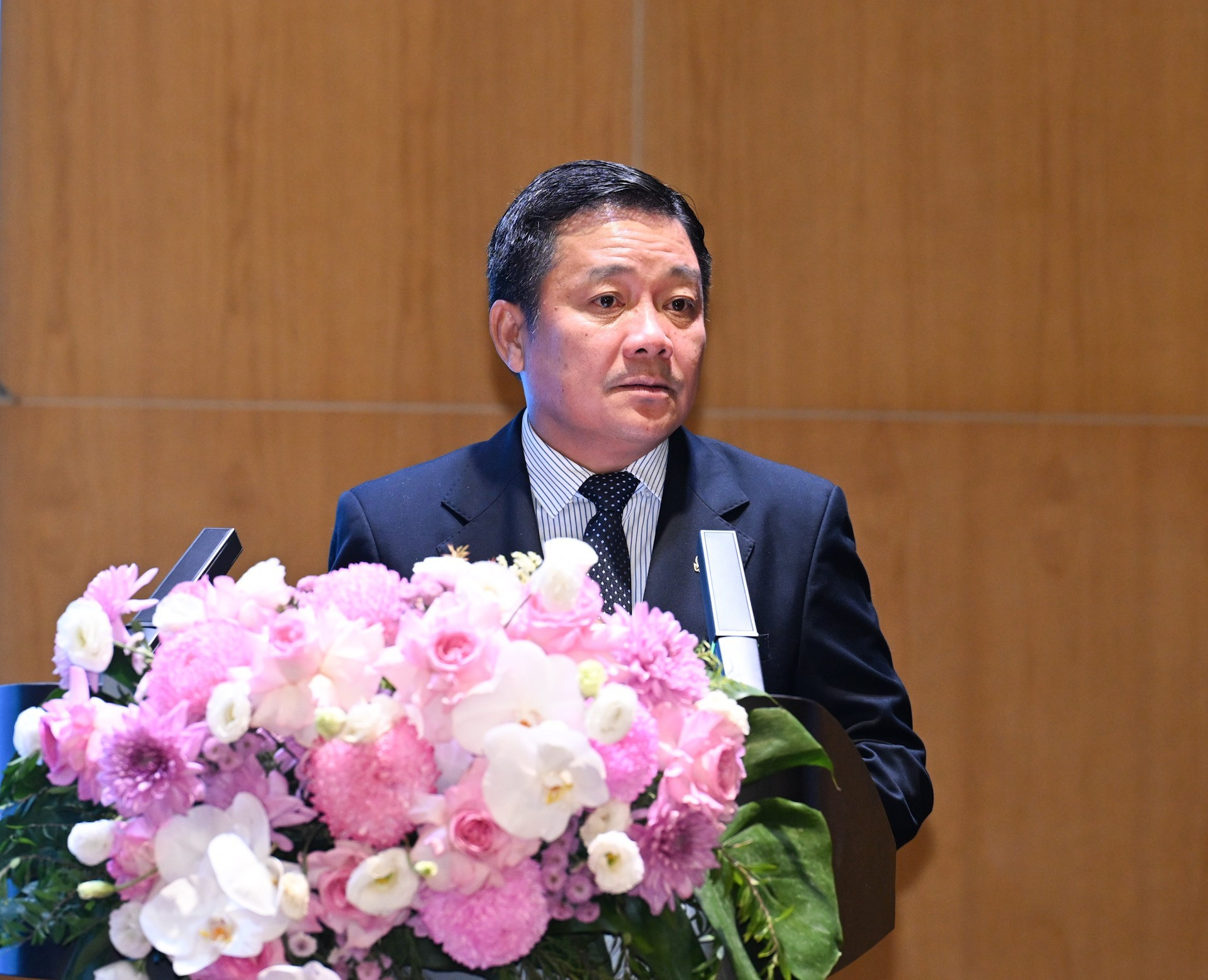 越南电信邮政集团总经理黄光廉发表讲话。 越南电信邮政集团总经理黄光廉发表讲话。