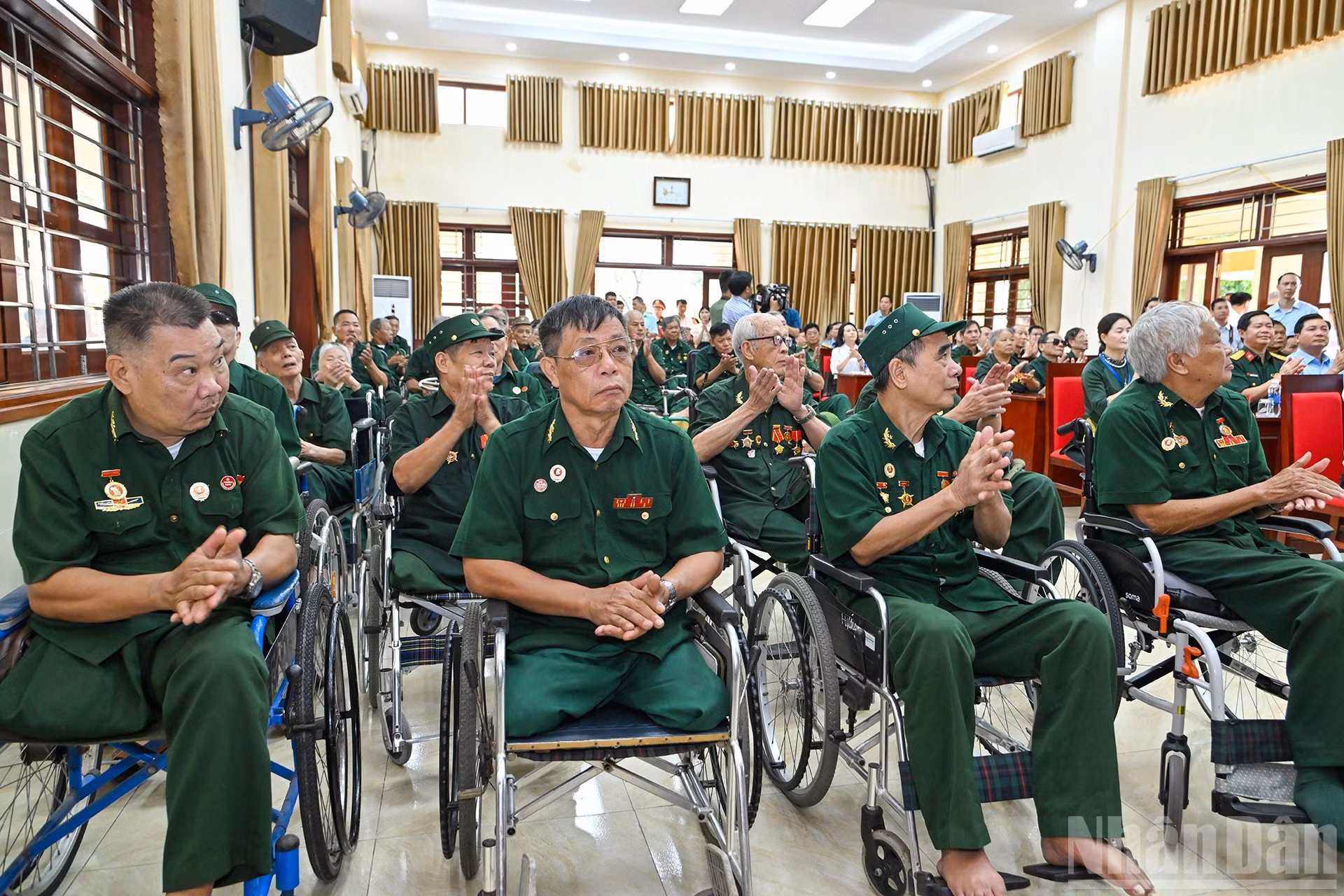 在维仙伤残军人疗养中心接受疗养的伤残军人。