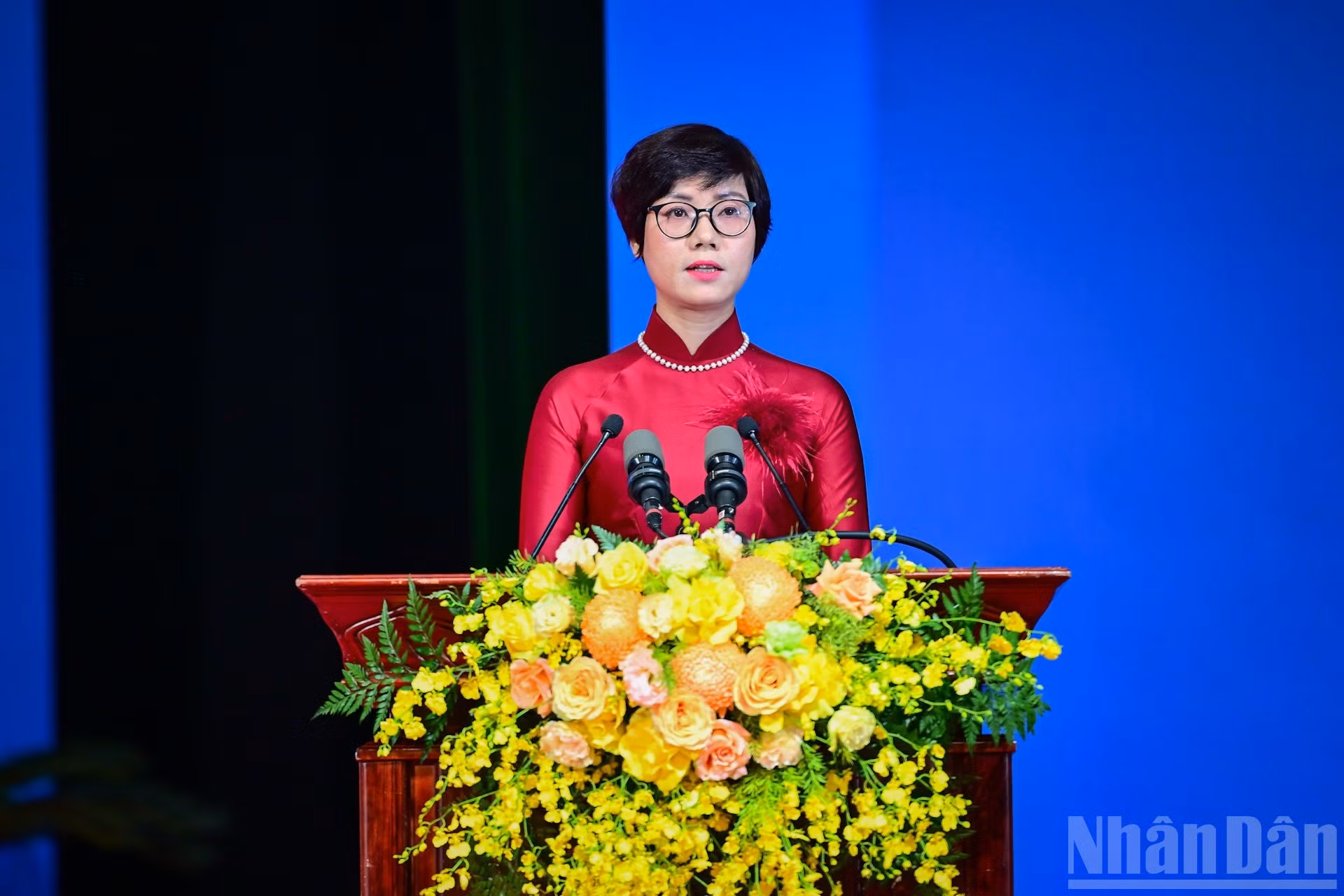 河内市巴亭坊妇女联合会代表发表讲话。