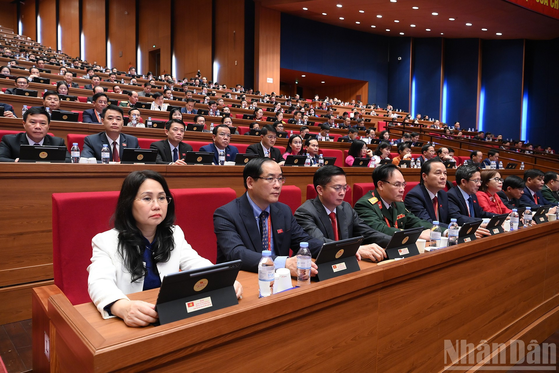 凉山省党部代表团。