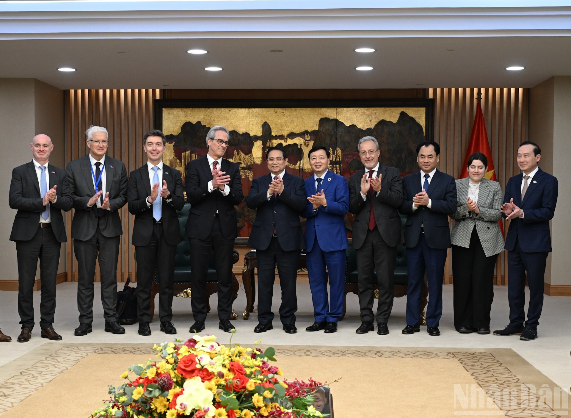 双方代表合影。