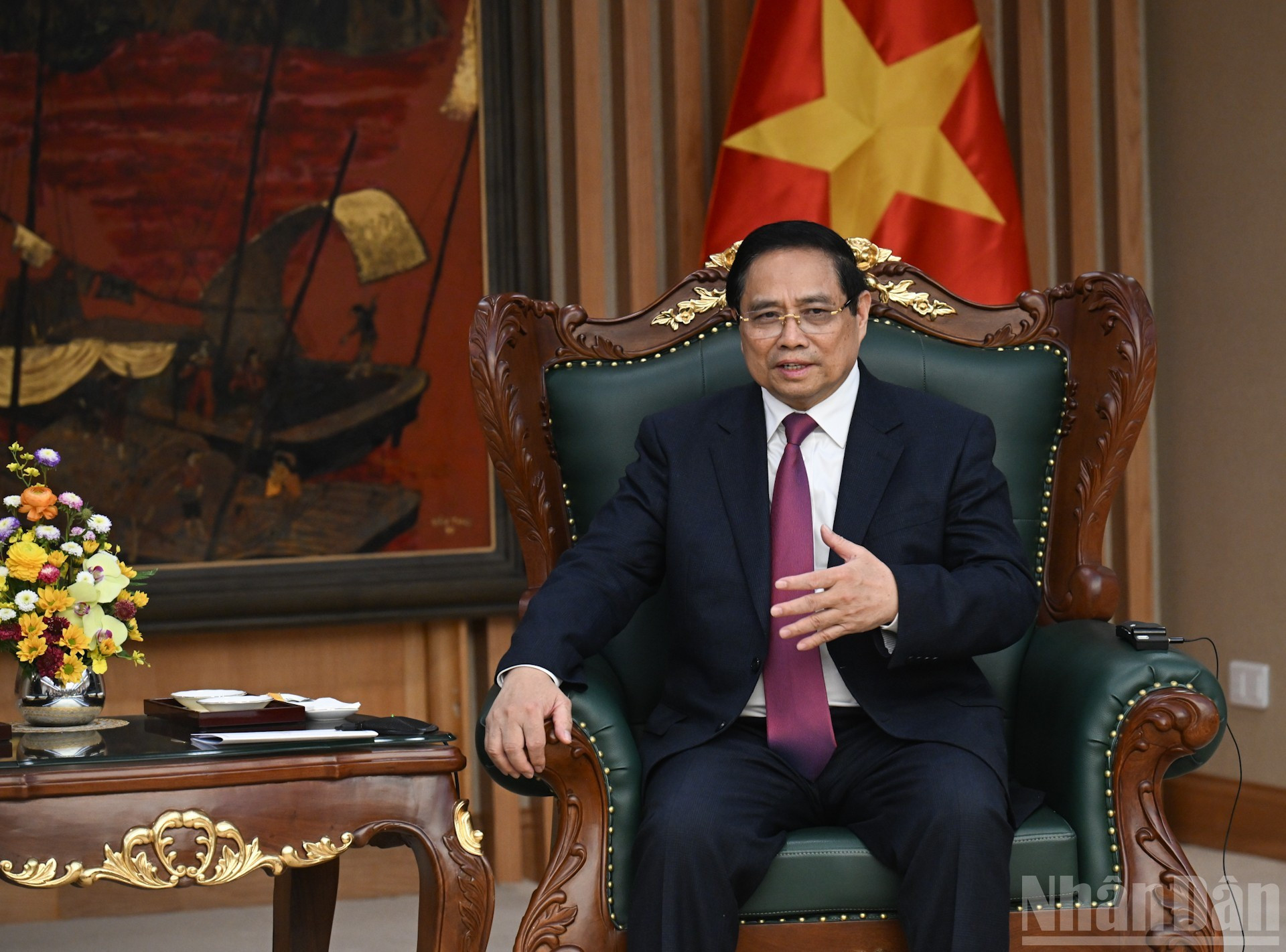 范明正总理发表讲话。