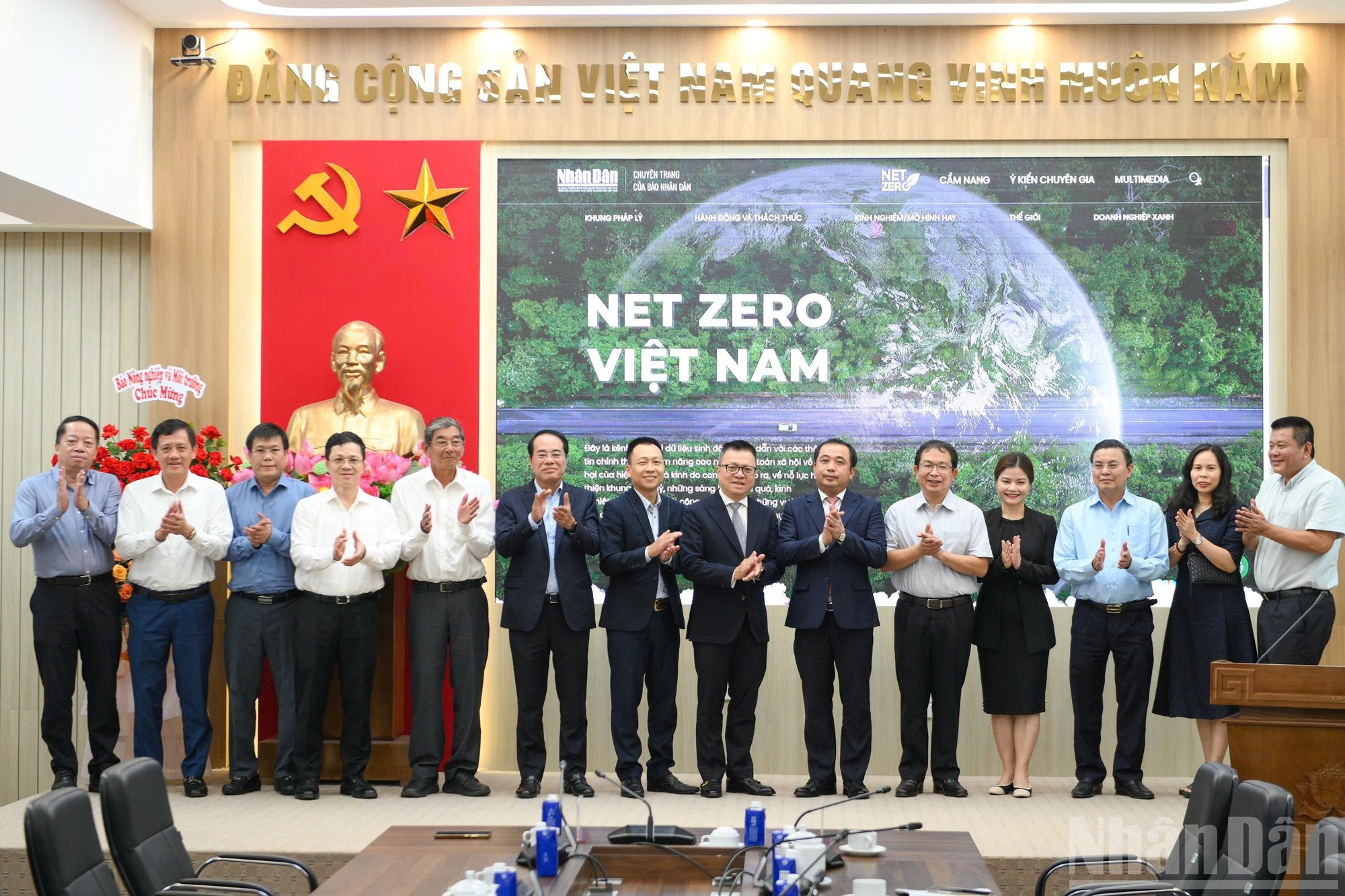 各位代表合影。 各位代表合影。