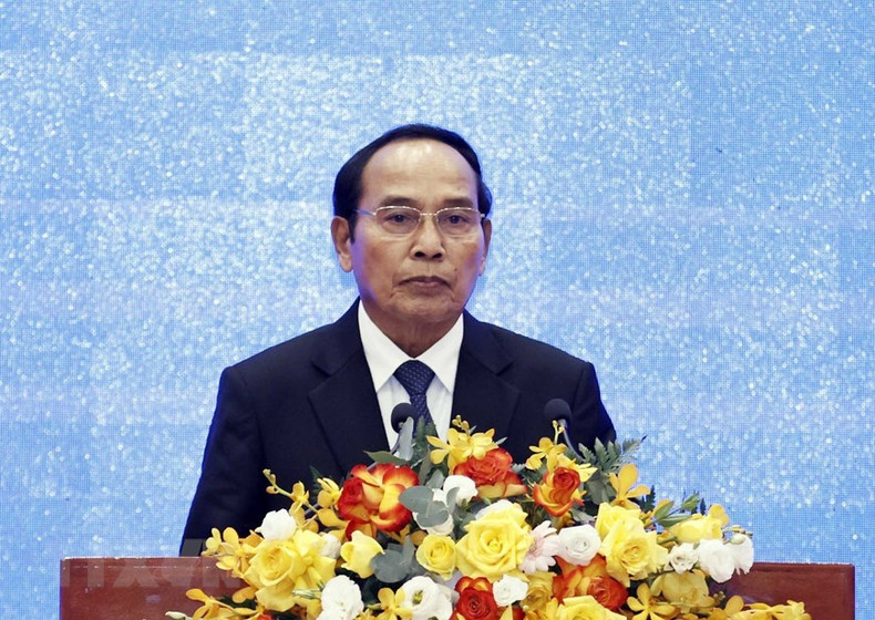 越南高层领导荣获老挝国家崇高勋章(组图) ảnh 2 越南高层领导荣获老挝国家崇高勋章(组图) ảnh 2