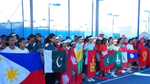 来自近40个国家和地区的150余名运动员角逐林同国际网球赛。