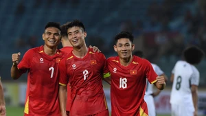 越南队以3-0战胜孟加拉国队。（陈海 摄）