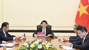 越南国家主席梁强与韩国新任总统通话。