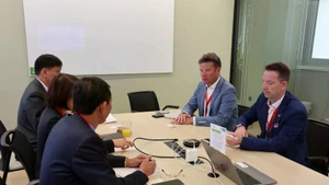 座谈会期间举行的双边贸易促进活动。