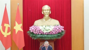 越共中央总书记苏林与美国总统唐纳德·特朗普通电话。