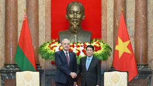 国家主席梁强会见白俄罗斯国民会议代表院主席伊戈尔·谢尔盖延科。
