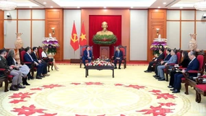 苏林总书记会见前来辞行拜会的美国驻越南大使。（登科 摄）