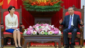 越共中央总书记苏林会见日越友好议员联盟主席、参议员小渕优子（Yuko Obuchi）。
