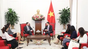 会见场景。（图片来源： baoquocte.vn）