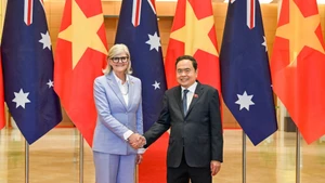 越南国会主席陈青敏会见澳大利亚总督萨曼莎·莫斯廷。