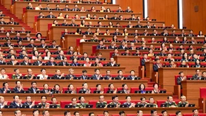 出席大会的代表共有1586人，代表了全国超过560万名党员。