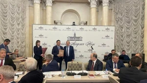 俄罗斯科学院授予越南顶尖科学家院士头衔。