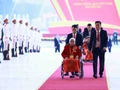 越南英雄母亲前来出席越共十四大开幕式。