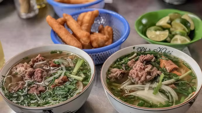 附图：河内河粉。
