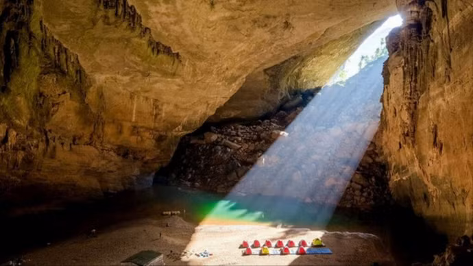 韩松洞被确认为世界上最大的天然溶洞。（图片来源：越通社）