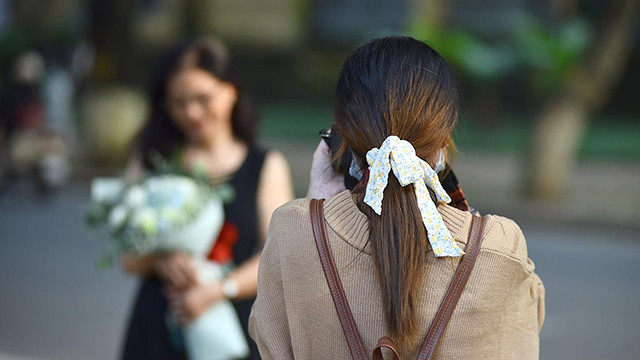 10·20越南妇女节,河内市民出门逛街游玩(组图) ảnh 8 10·20越南妇女节,河内市民出门逛街游玩(组图) ảnh 8