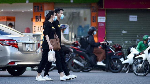 10·20越南妇女节,河内市民出门逛街游玩(组图) ảnh 4 10·20越南妇女节,河内市民出门逛街游玩(组图) ảnh 4