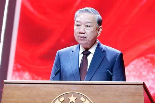 苏林总书记在活动上发表讲话。（图片来源：越通社）