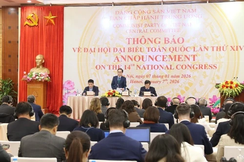 越共中央书记处书记、外交部部长黎怀忠在会上发言。