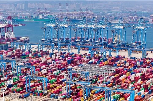 全球经济前景与挑战