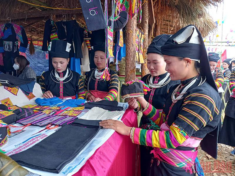 高平省倮倮族文化日彰显特色 精彩纷呈 ảnh 3