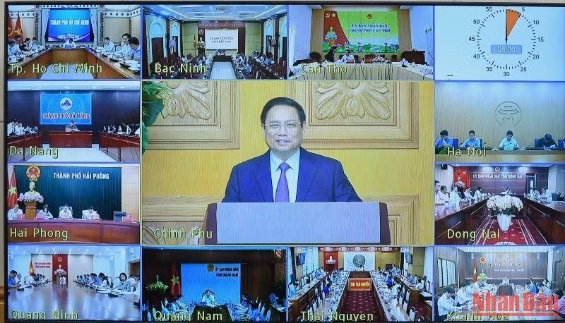 越南政府总理范明正同在越南的韩国企业组织、协会代表举行对话会（组图） ảnh 4