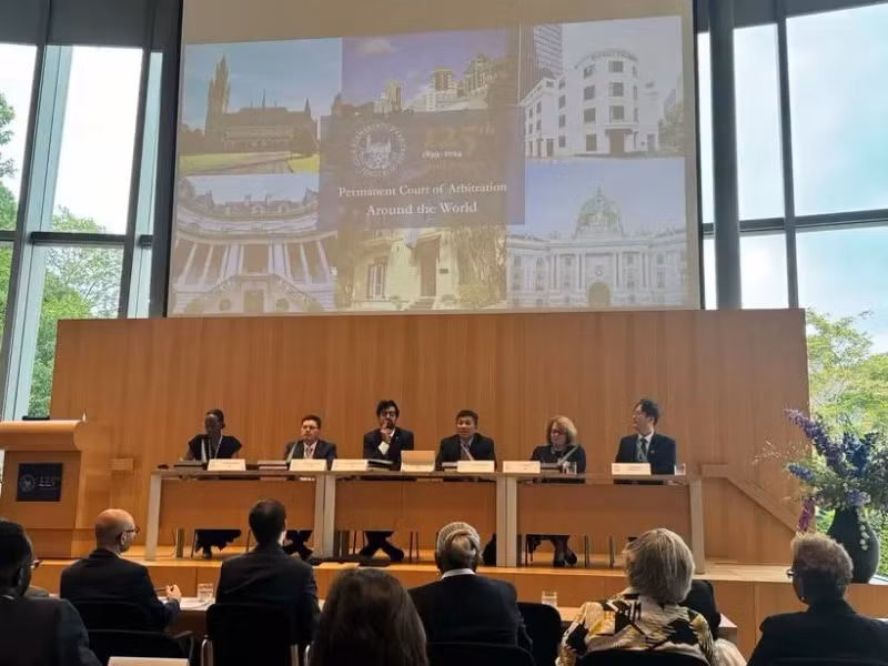 越南外交部常务副部长阮明宇在会上发表讲话。