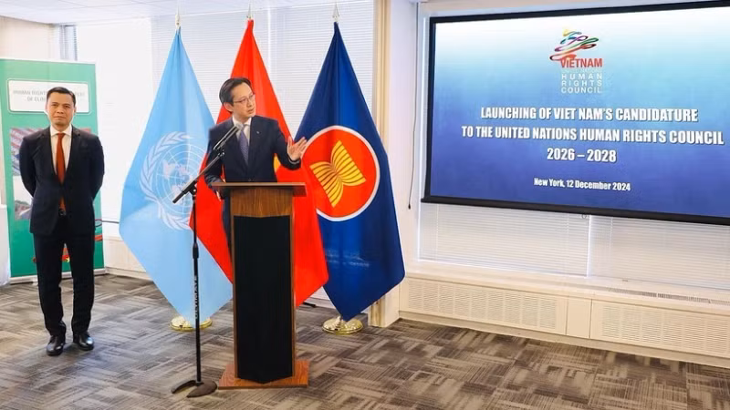 越南常驻美国纽约联合国代表团，越南外交部副部长杜雄越通知越南再次竞选2026-2028年任期联合国人权理事会成员。