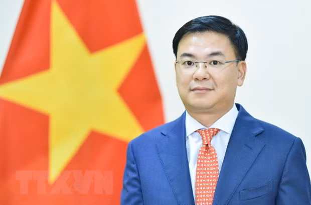 越南外交部副部长范光校。